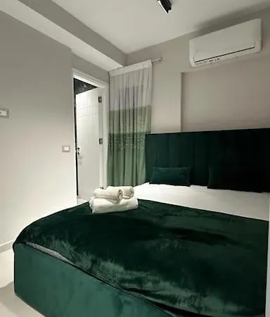 Elio 1 Apartment *